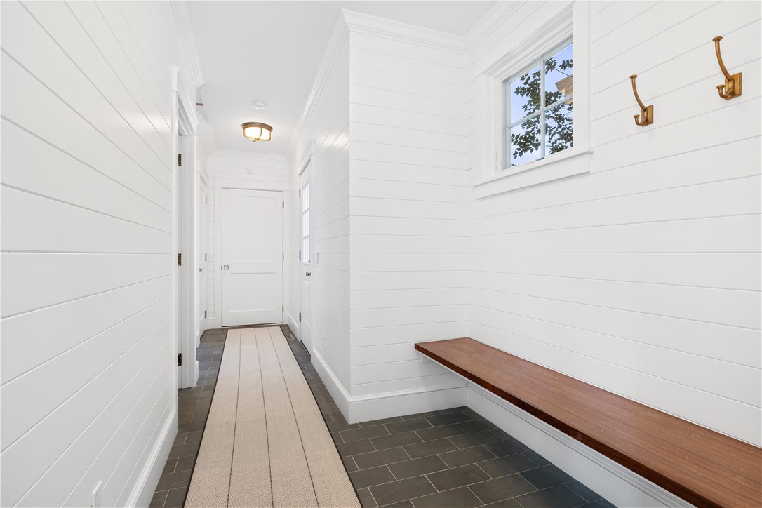 1044 Ocean Road Narragansett, RI 02882 - Photo 15 of 50