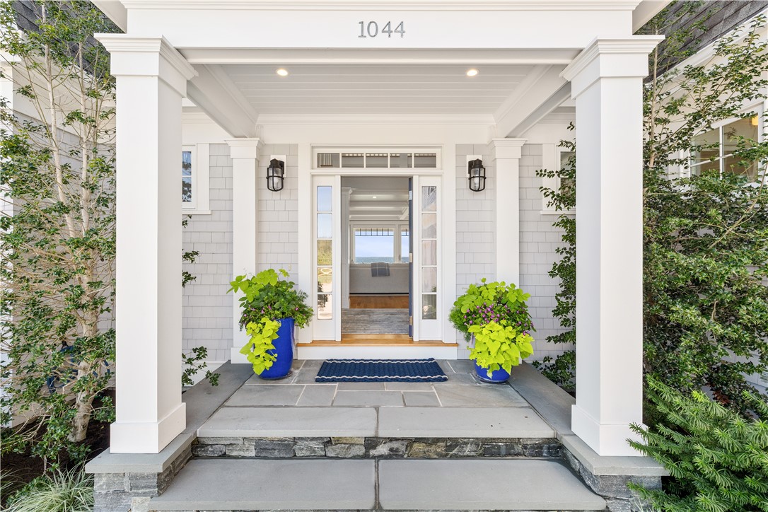 1044 Ocean Road Narragansett, RI 02882 - Photo 6 of 50