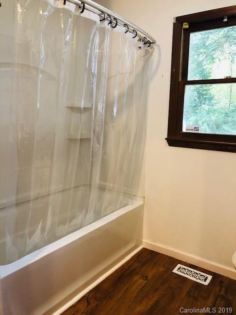 3963 Hartland Road Lenoir, NC 28645 - Photo 9 of 18 Gallery Image 9
