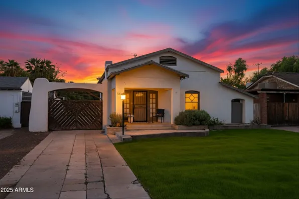 $488,000 | 1637 East Earll Drive, Phoenix, AZ 85016