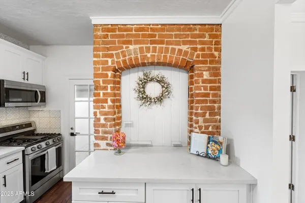 $488,000 | 1637 East Earll Drive, Phoenix, AZ 85016