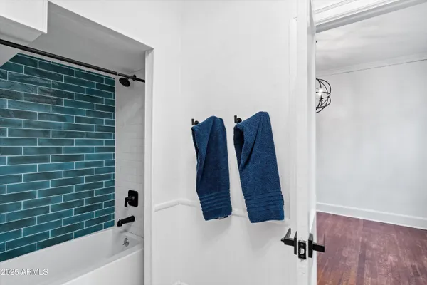 $488,000 | 1637 East Earll Drive, Phoenix, AZ 85016