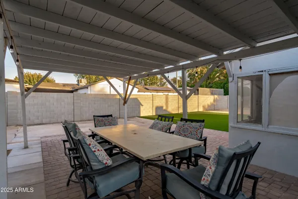 $488,000 | 1637 East Earll Drive, Phoenix, AZ 85016