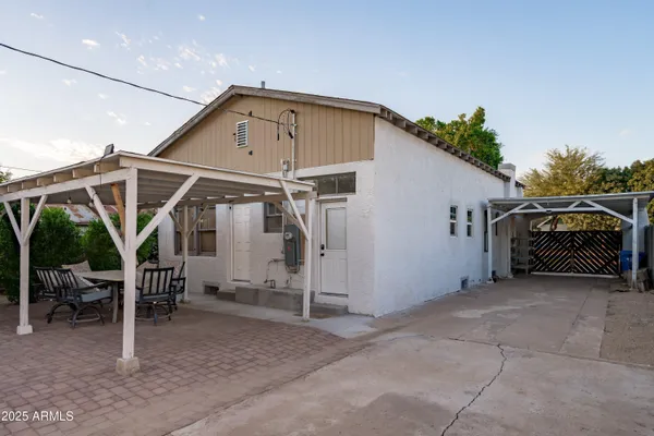 $488,000 | 1637 East Earll Drive, Phoenix, AZ 85016