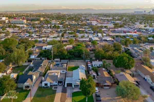 $488,000 | 1637 East Earll Drive, Phoenix, AZ 85016