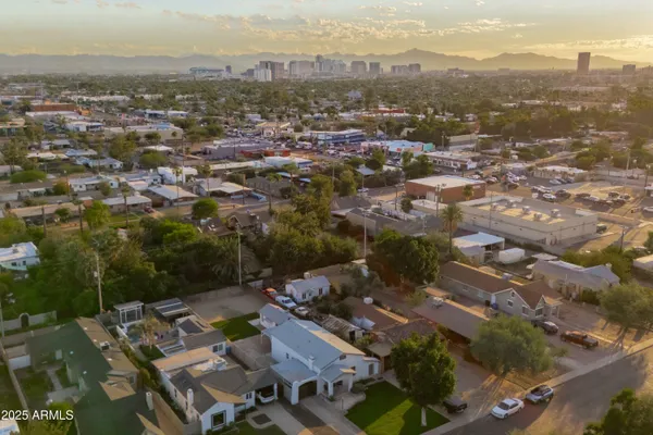 $488,000 | 1637 East Earll Drive, Phoenix, AZ 85016