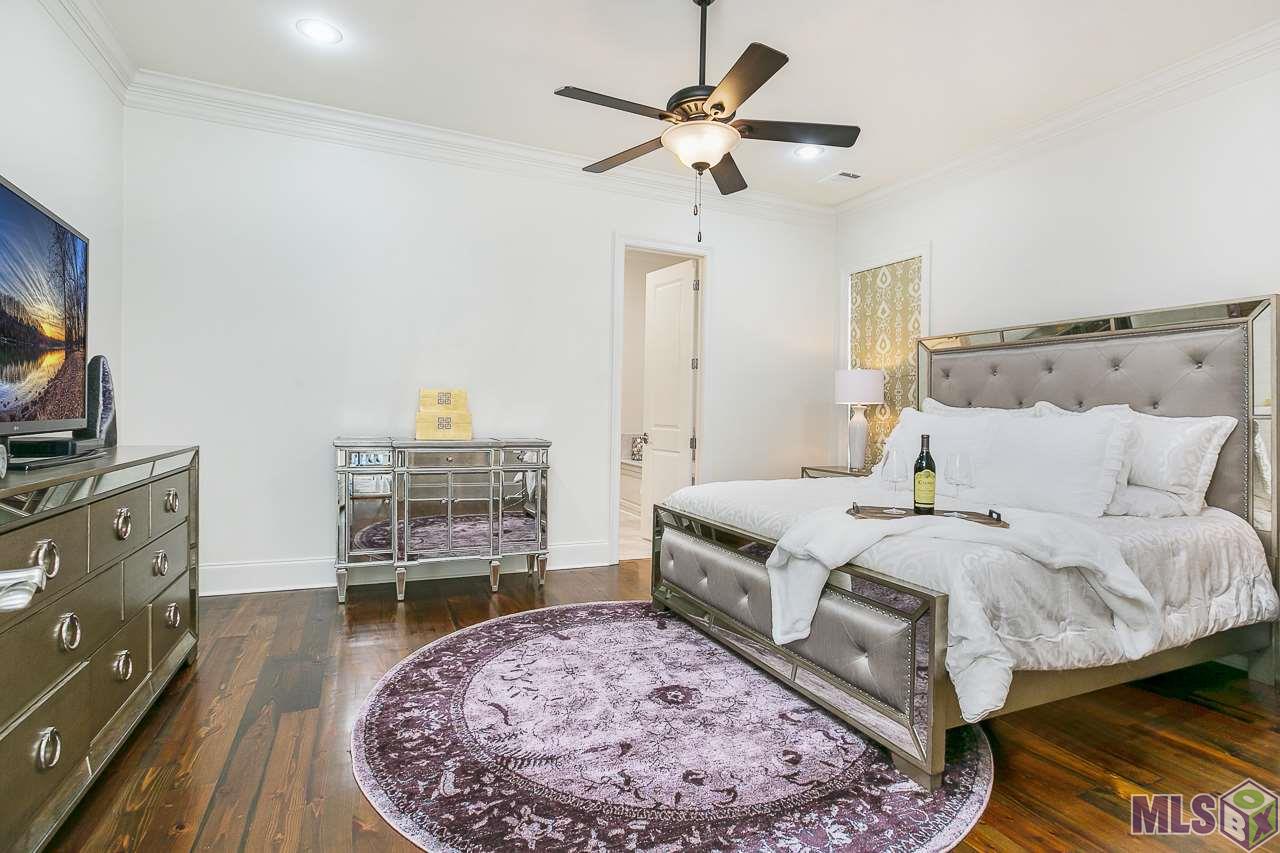 15552 Long Farm Road Baton Rouge, LA 70817 - Photo 14 of 32 MASTER BEDROOM