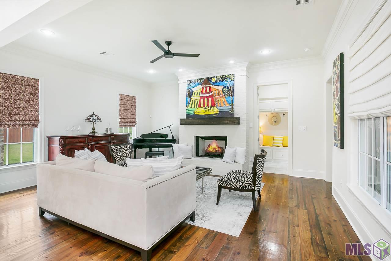 15552 Long Farm Road Baton Rouge, LA 70817 - Photo 6 of 32 KEEPING ROOM