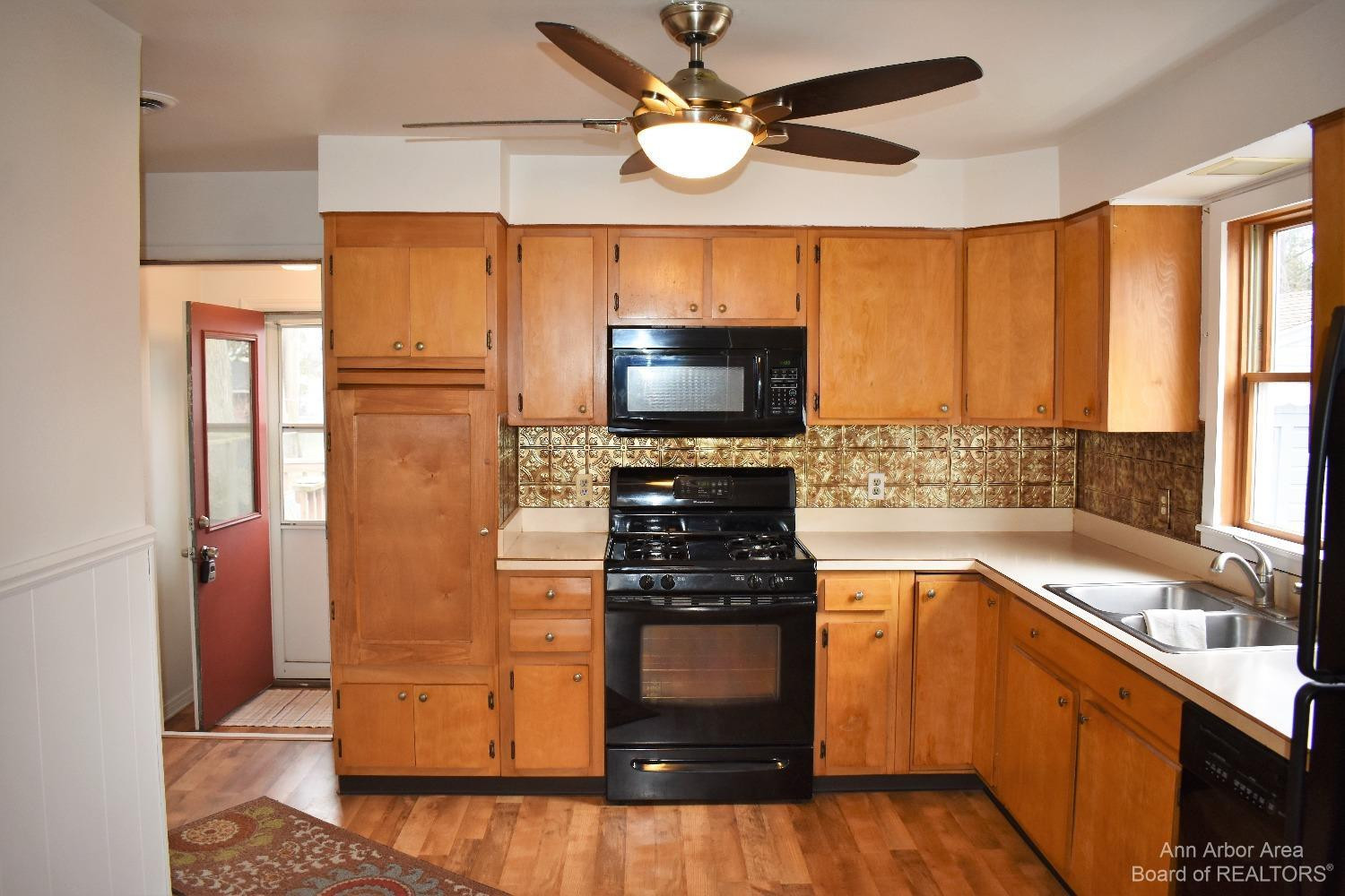 596 Allen Road Milan, MI 48160 - Photo 4 of 22 Photo 4