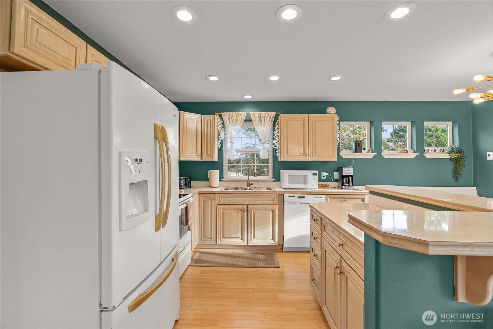 11 Condra Road Copalis Beach, WA 98535 - Photo 7 of 40