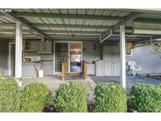 $439,900 | 301 South Everest Road, Newberg, OR 97132