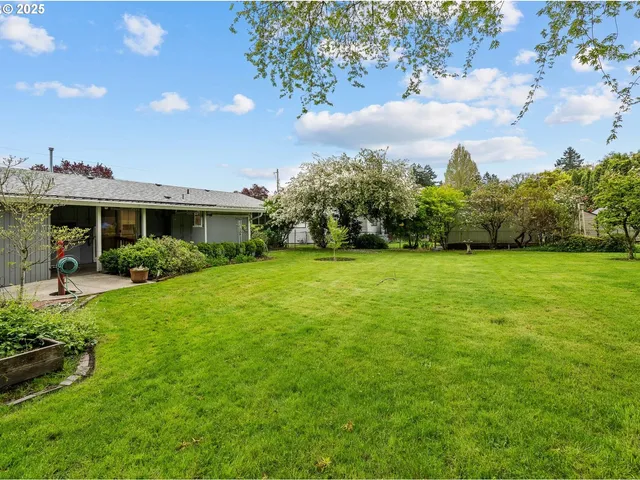 $439,900 | 301 South Everest Road, Newberg, OR 97132