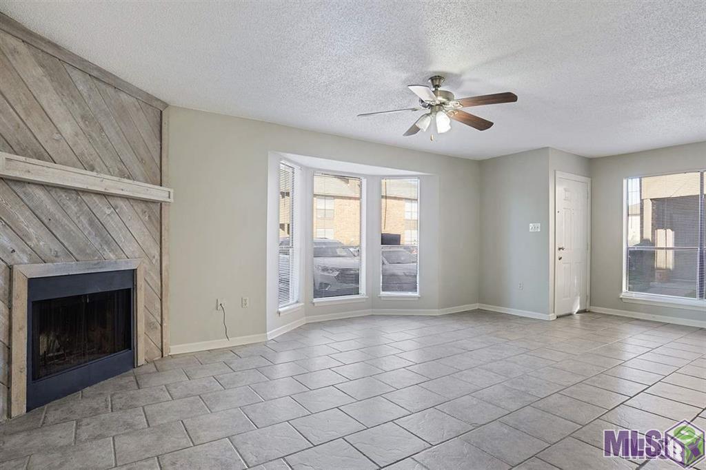 1933 South Brightside View Drive, Unit 117D Baton Rouge, LA 70820 - Photo 3 of 10