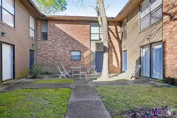 $1,000 | 1933 South Brightside View Drive, Unit 117D, Baton Rouge, LA 70820