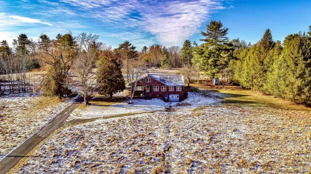 $750,000 | 111 Mail Road, Barryville, NY 12719