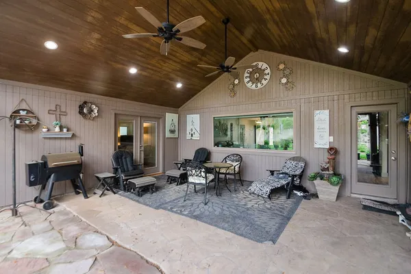 $399,900 | 15807 Brookvilla Drive, Houston, TX 77059