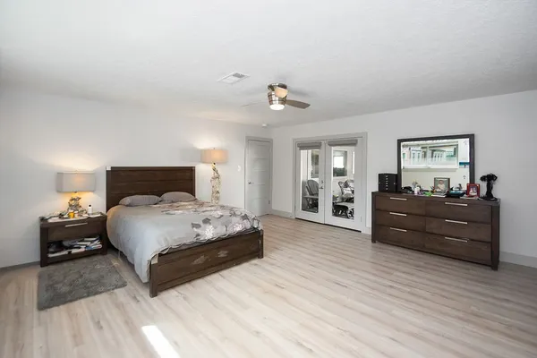 $399,900 | 15807 Brookvilla Drive, Houston, TX 77059