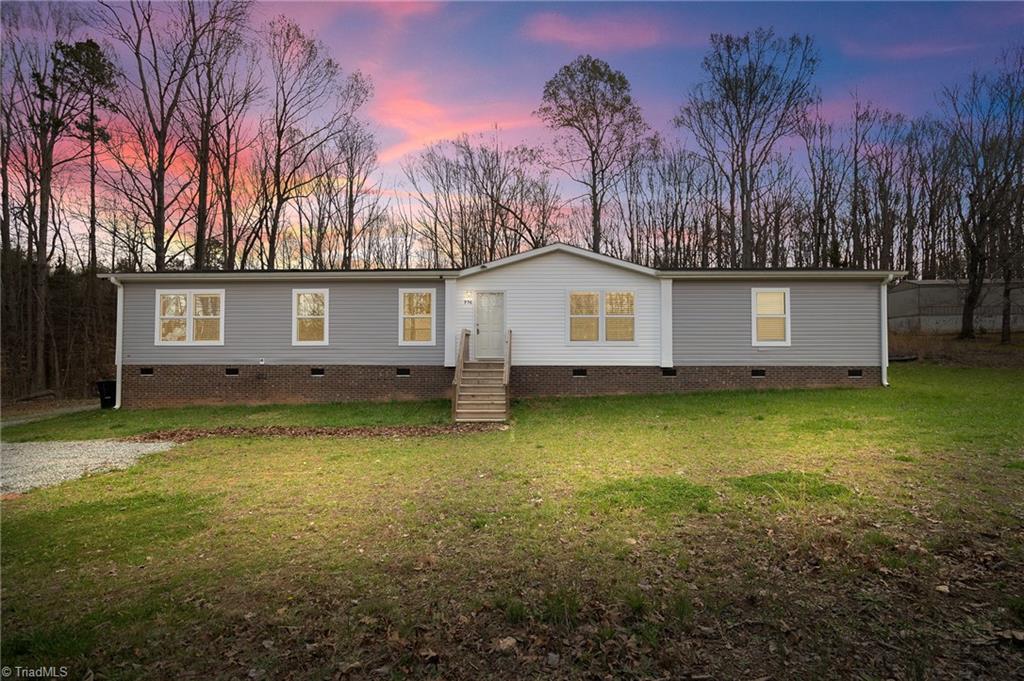 956 Kindley Road Thomasville, NC 27360 - Photo 1 of 34 Welcome Home!