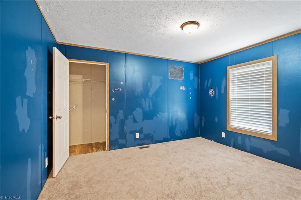 956 Kindley Road Thomasville, NC 27360 - Photo 22 of 34 Bedroom 4