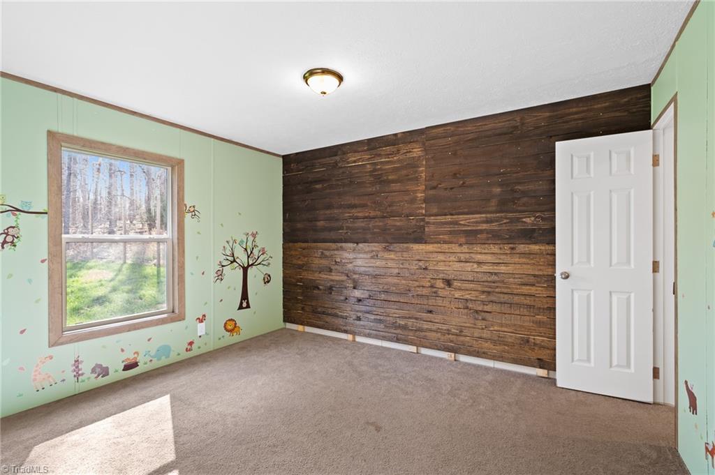 956 Kindley Road Thomasville, NC 27360 - Photo 27 of 34 Bedroom 3