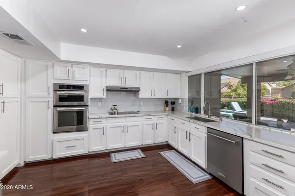 $4,950 | 11401 North 45th Place, Phoenix, AZ 85028