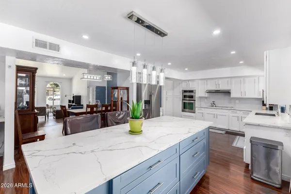 $4,950 | 11401 North 45th Place, Phoenix, AZ 85028