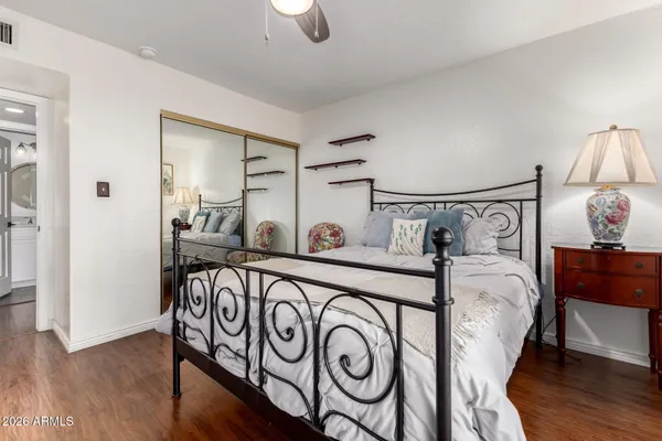 $4,950 | 11401 North 45th Place, Phoenix, AZ 85028