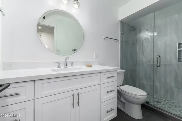 $4,950 | 11401 North 45th Place, Phoenix, AZ 85028