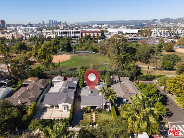 $2,280,000 | 107 South Gardner Street, Los Angeles, CA 90036