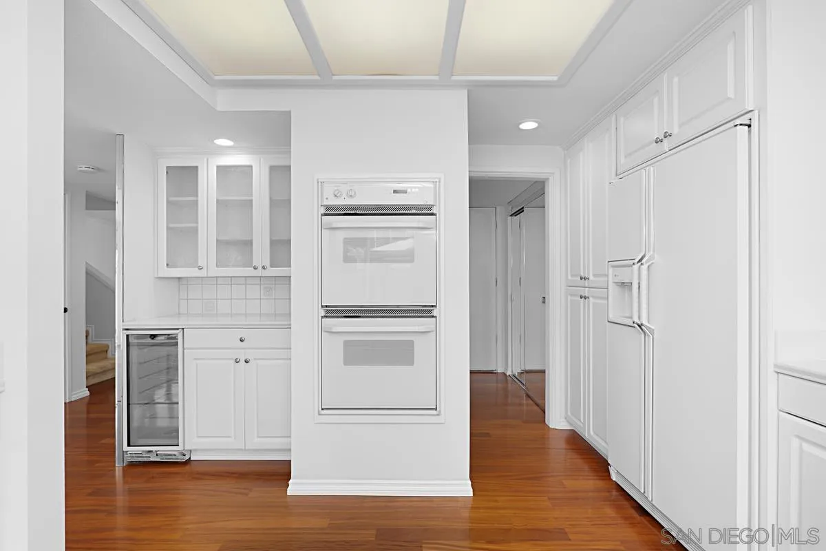 69 Half Moon Bend Coronado, CA 92118 - Photo 16 of 45