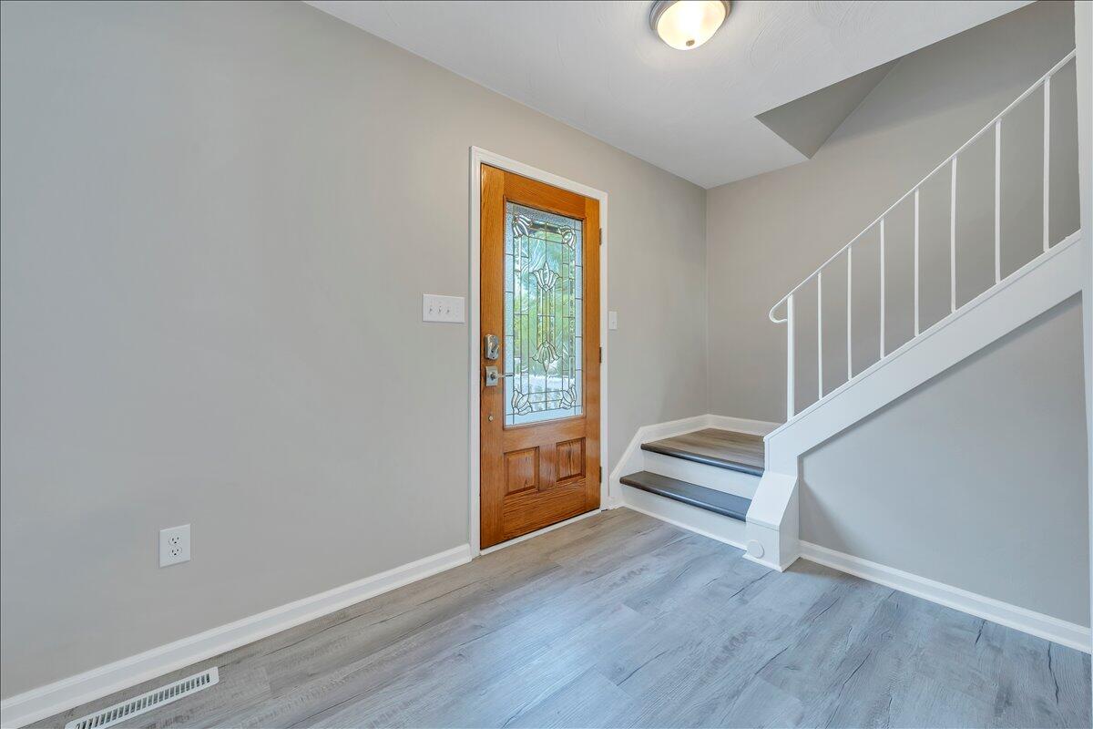 197 Apple Tree Road Roanoke, VA 24019 - Photo 4 of 45 03-MIB04155
