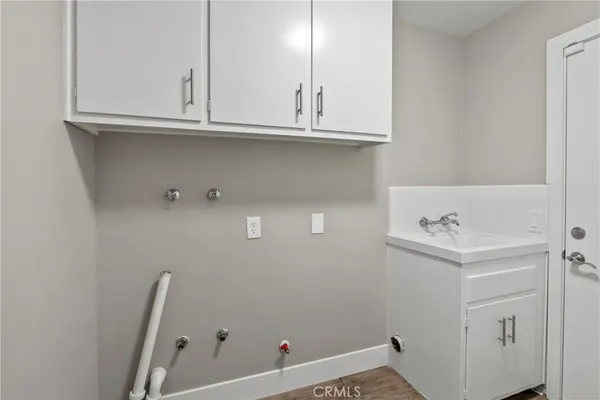 $1,299,000 | 340 East Riverdale Avenue, Orange, CA 92865