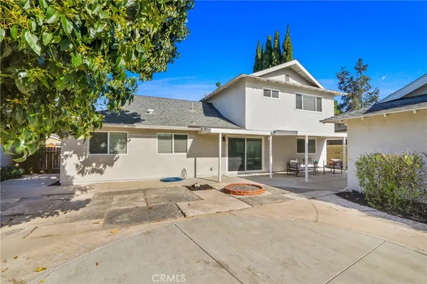 $1,299,000 | 340 East Riverdale Avenue, Orange, CA 92865