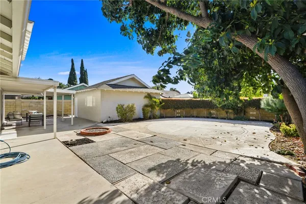 $1,299,000 | 340 East Riverdale Avenue, Orange, CA 92865