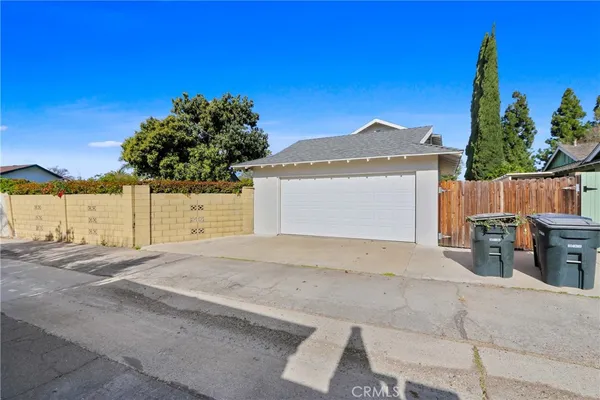 $1,299,000 | 340 East Riverdale Avenue, Orange, CA 92865