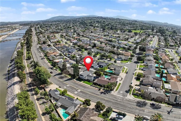 $1,299,000 | 340 East Riverdale Avenue, Orange, CA 92865