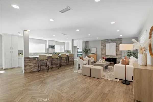 $1,299,000 | 340 East Riverdale Avenue, Orange, CA 92865