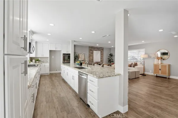 $1,299,000 | 340 East Riverdale Avenue, Orange, CA 92865