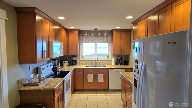 $2,300,000 | 16342 72nd Avenue West, Edmonds, WA 98026