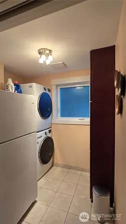 a view of washer and dryer