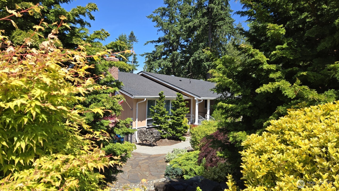 16342 72nd Avenue West Edmonds, WA 98026 - Photo 4 of 40