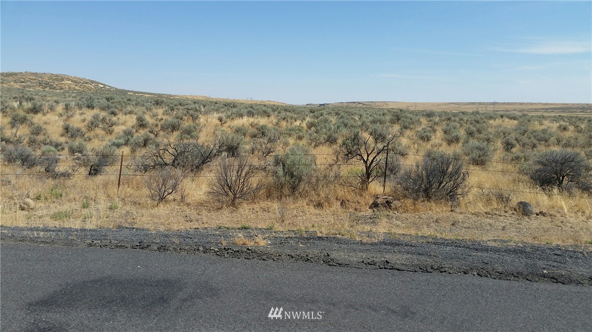 31000 Pinto Ridge Road Northeast Coulee City, WA 99115 - Photo 1 of 6 Gallery Image 1
