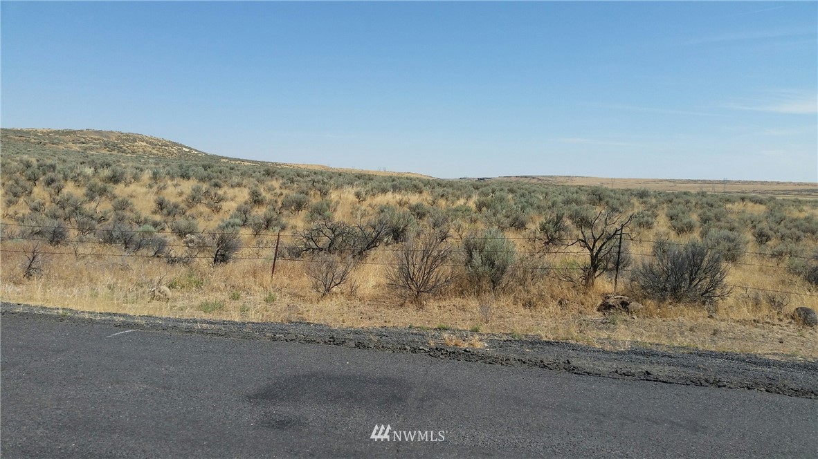31000 Pinto Ridge Road Northeast Coulee City, WA 99115 - Photo 2 of 6 Gallery Image 2