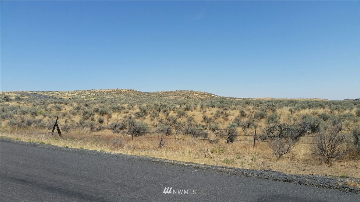 31000 Pinto Ridge Road Northeast Coulee City, WA 99115 - Photo 4 of 6 Gallery Image 4