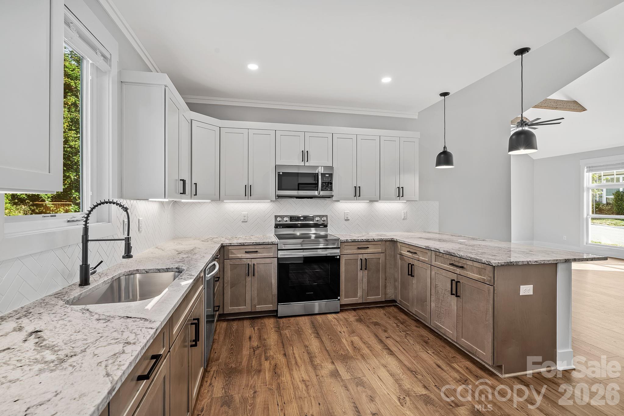 8 Heartleaf Circle Arden, NC 28704 - Photo 6 of 38