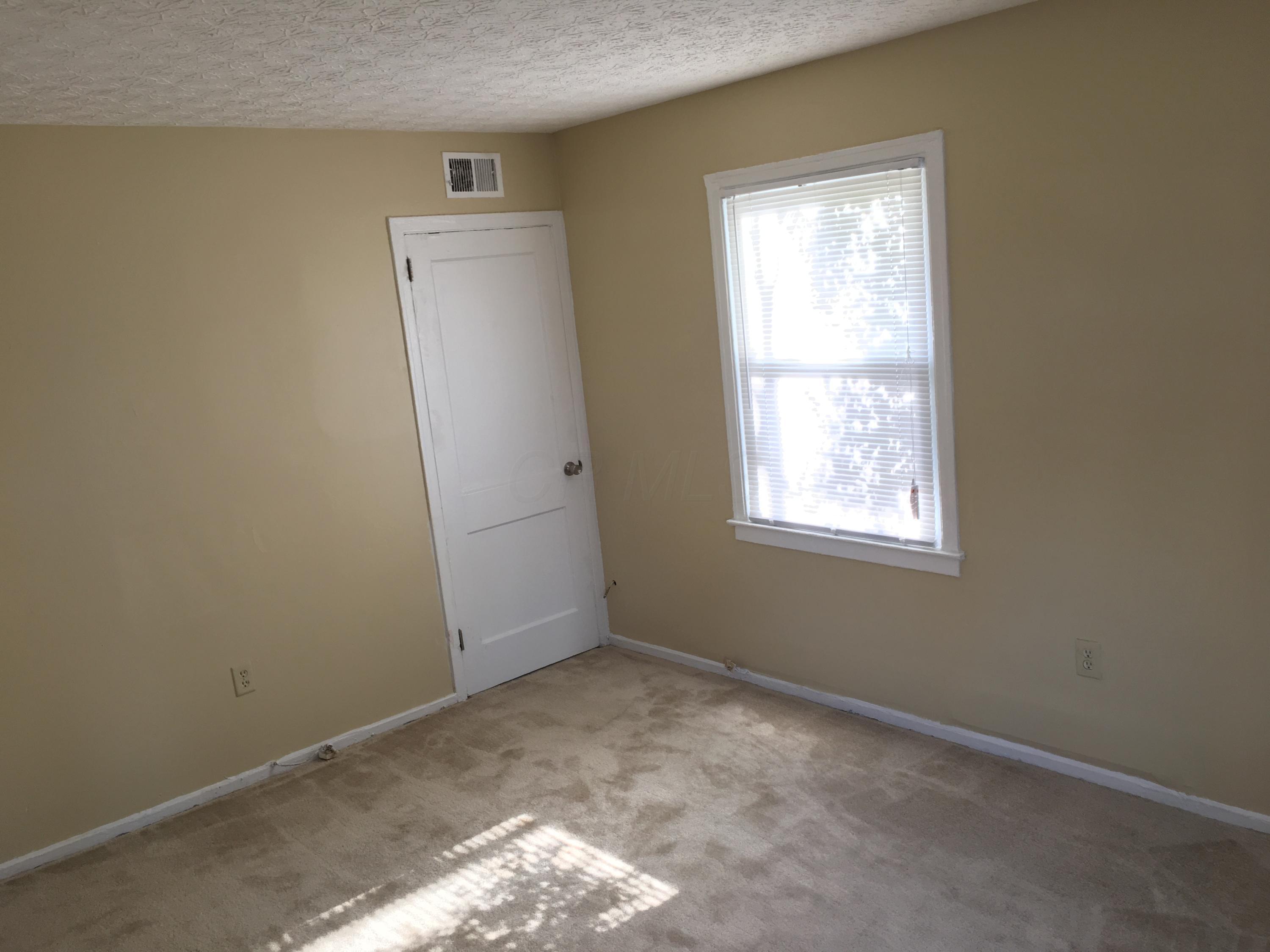 670-672 South Hamilton Road, Unit 72 Columbus, OH 43213 - Photo 5 of 12