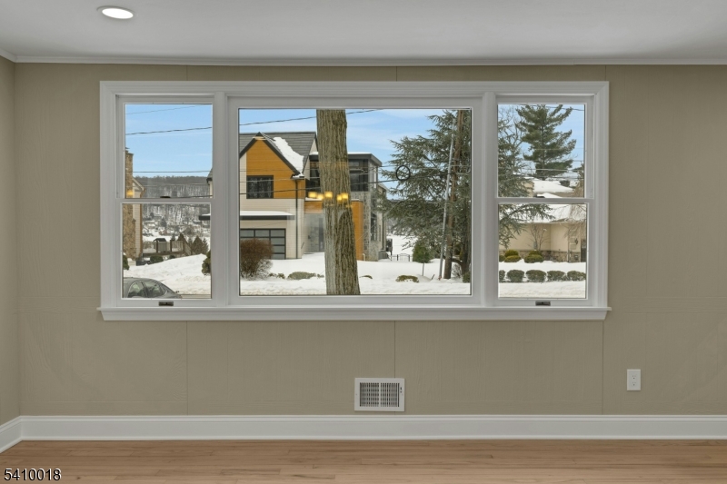 583 West Shore Trail Sparta, NJ 07871 - Photo 11 of 42