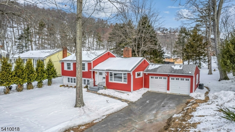 583 West Shore Trail Sparta, NJ 07871 - Photo 2 of 42