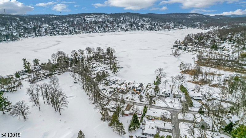 583 West Shore Trail Sparta, NJ 07871 - Photo 36 of 42