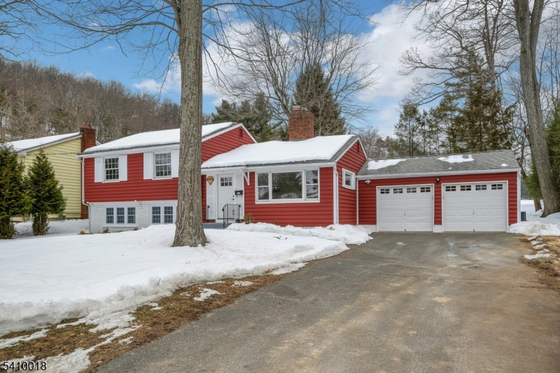 583 West Shore Trail Sparta, NJ 07871 - Photo 5 of 42